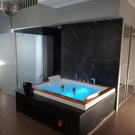 SuiteLuxurya18 Bari Extérieur photo