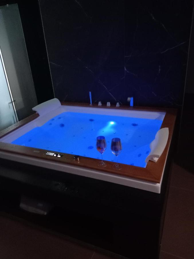 SuiteLuxurya18 Bari Extérieur photo