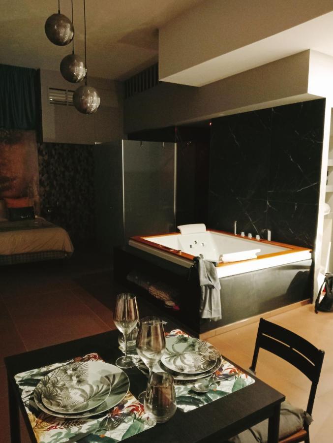 SuiteLuxurya18 Bari Extérieur photo