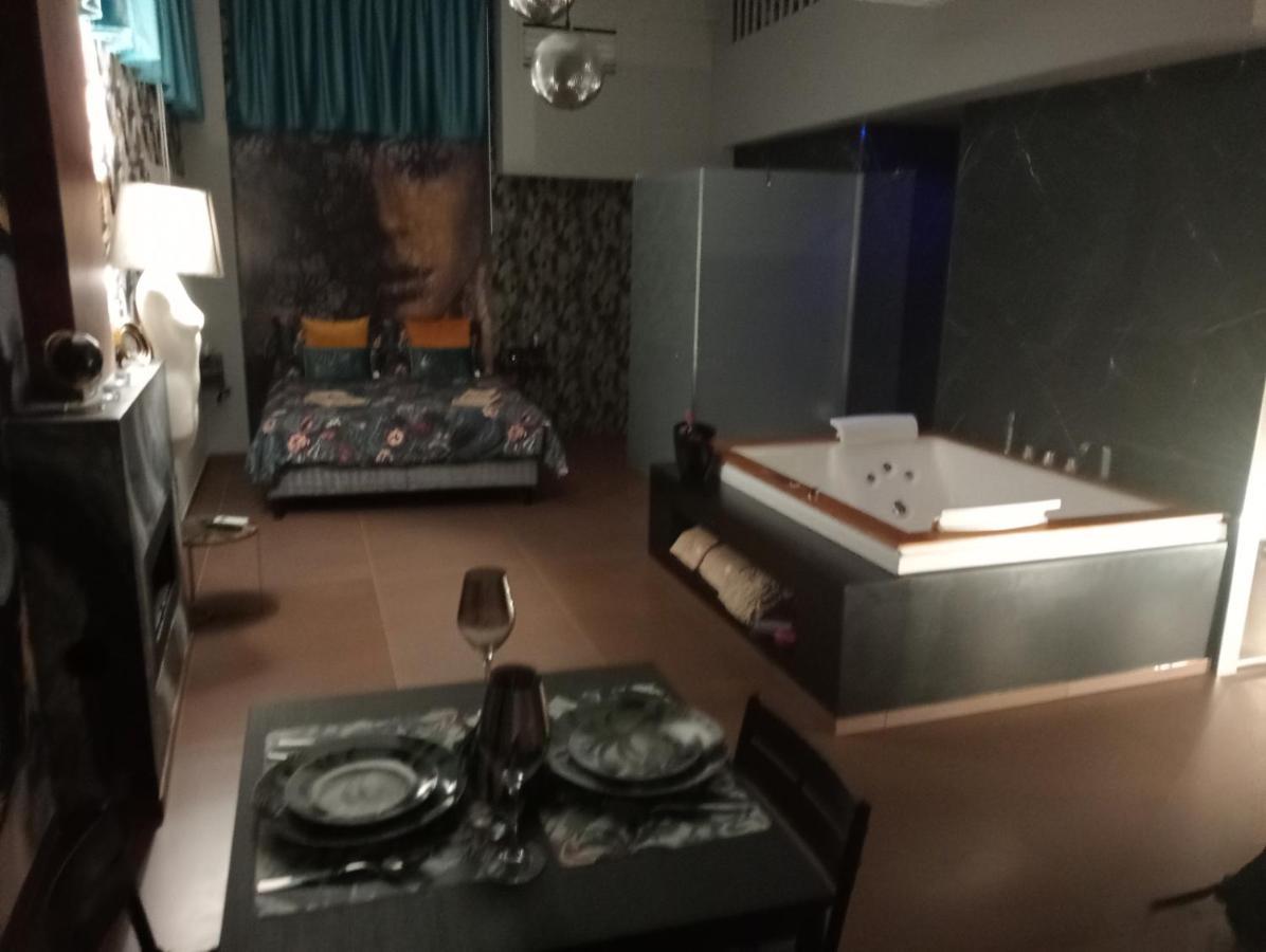 SuiteLuxurya18 Bari Extérieur photo