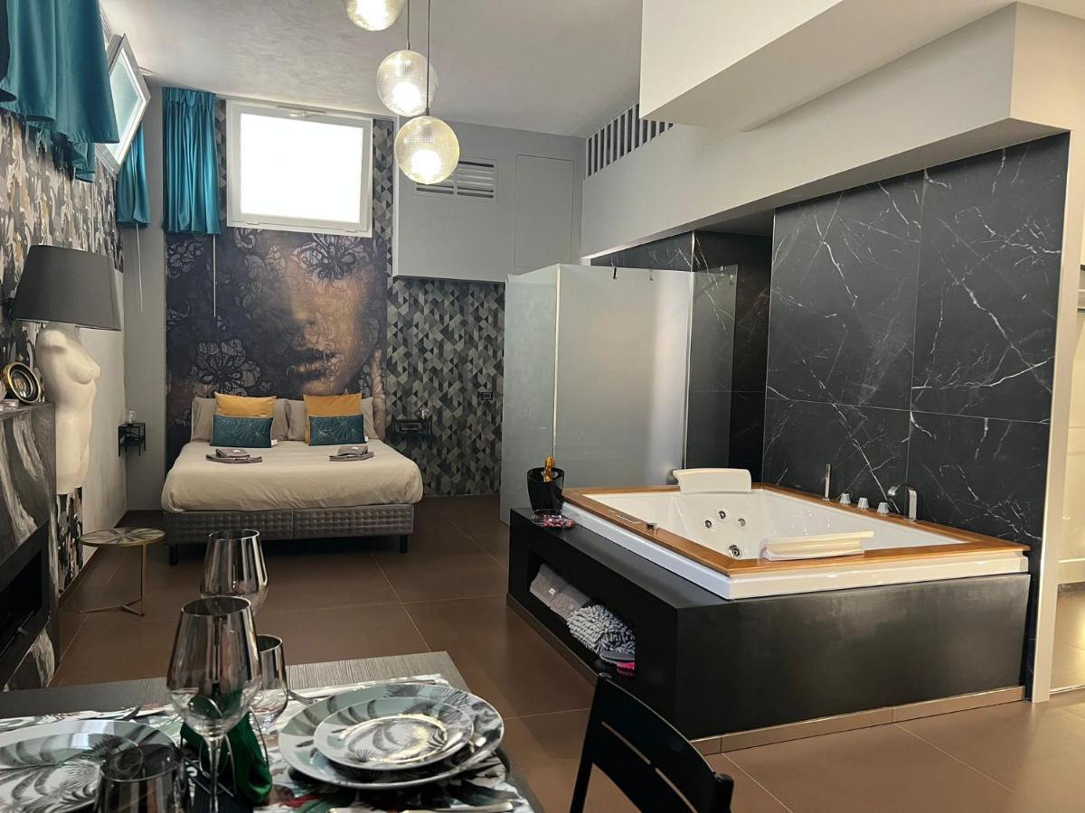 SuiteLuxurya18 Bari Extérieur photo