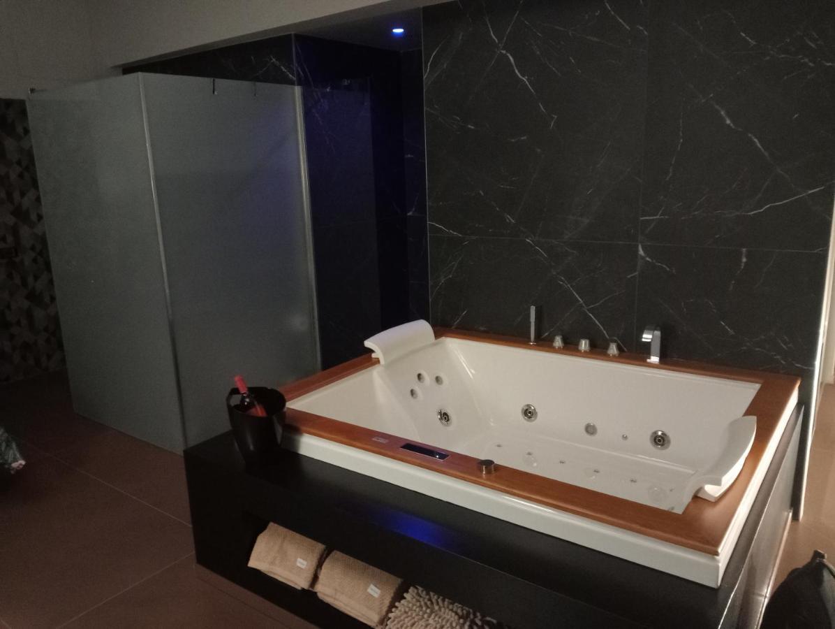 SuiteLuxurya18 Bari Extérieur photo